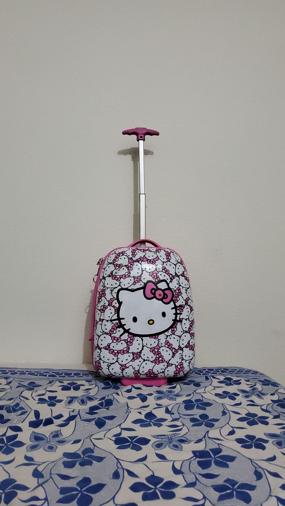 Hello kitty luggage bag for kids