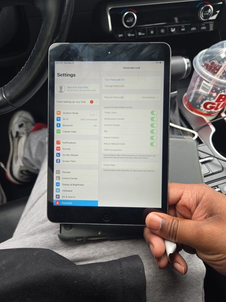 Ipad Mini 2 32gb Wifi And Data Enabled