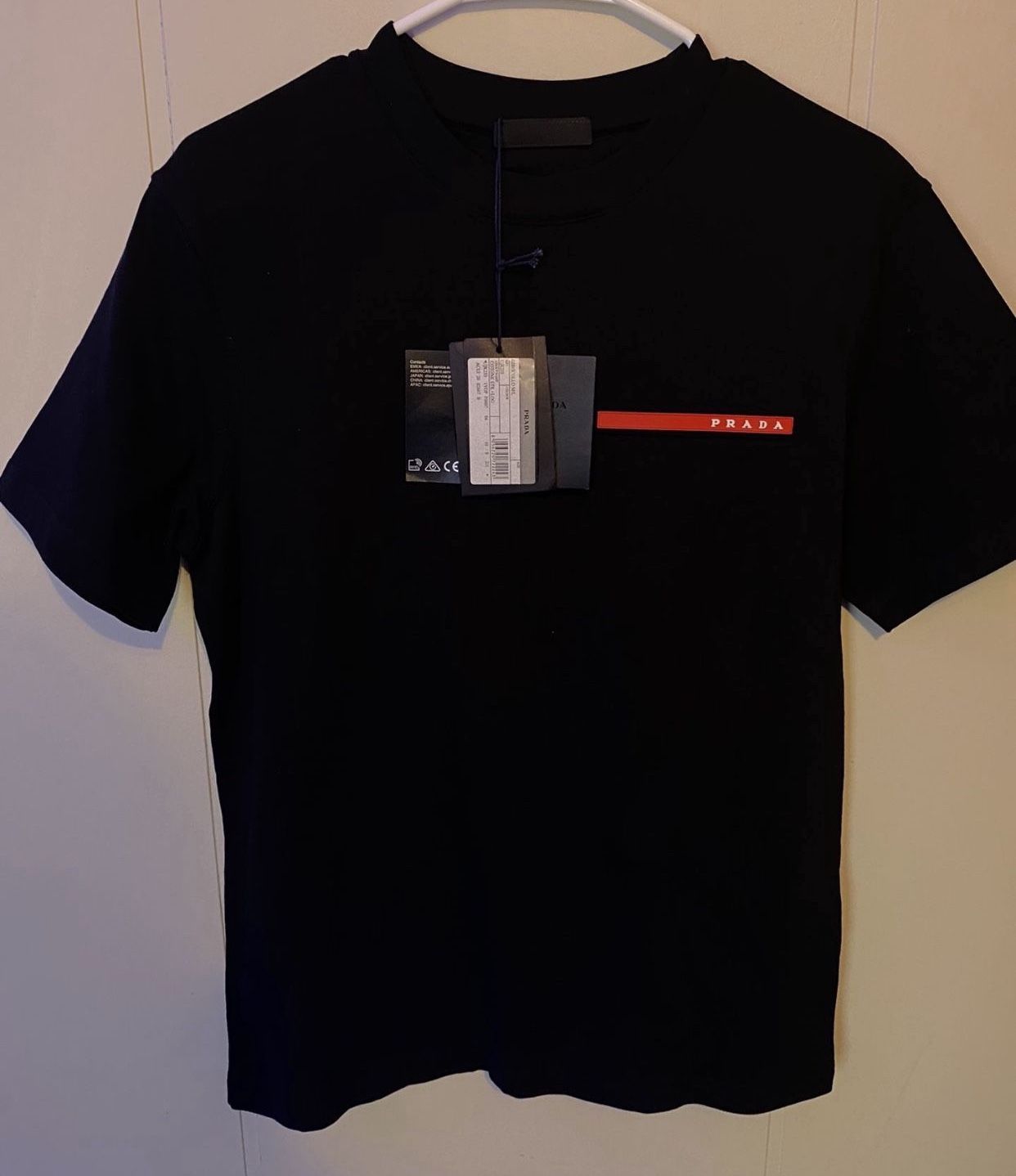 Prad T-shirt Size Small Men