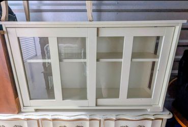 White Wood Display Cabinet with Glass Doors
