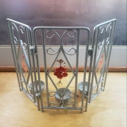 Beautiful Vintage Pressed Floral 3 Tea Light Candle Holder Decorative Screen!