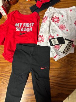 4 piece Xmas set size 18 months new