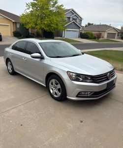 2016 Volkswagen Passat