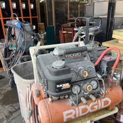 Ridgit 5 Gal Air Compressor 