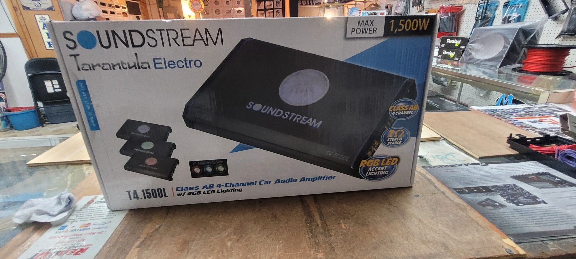 Soundstream Amp