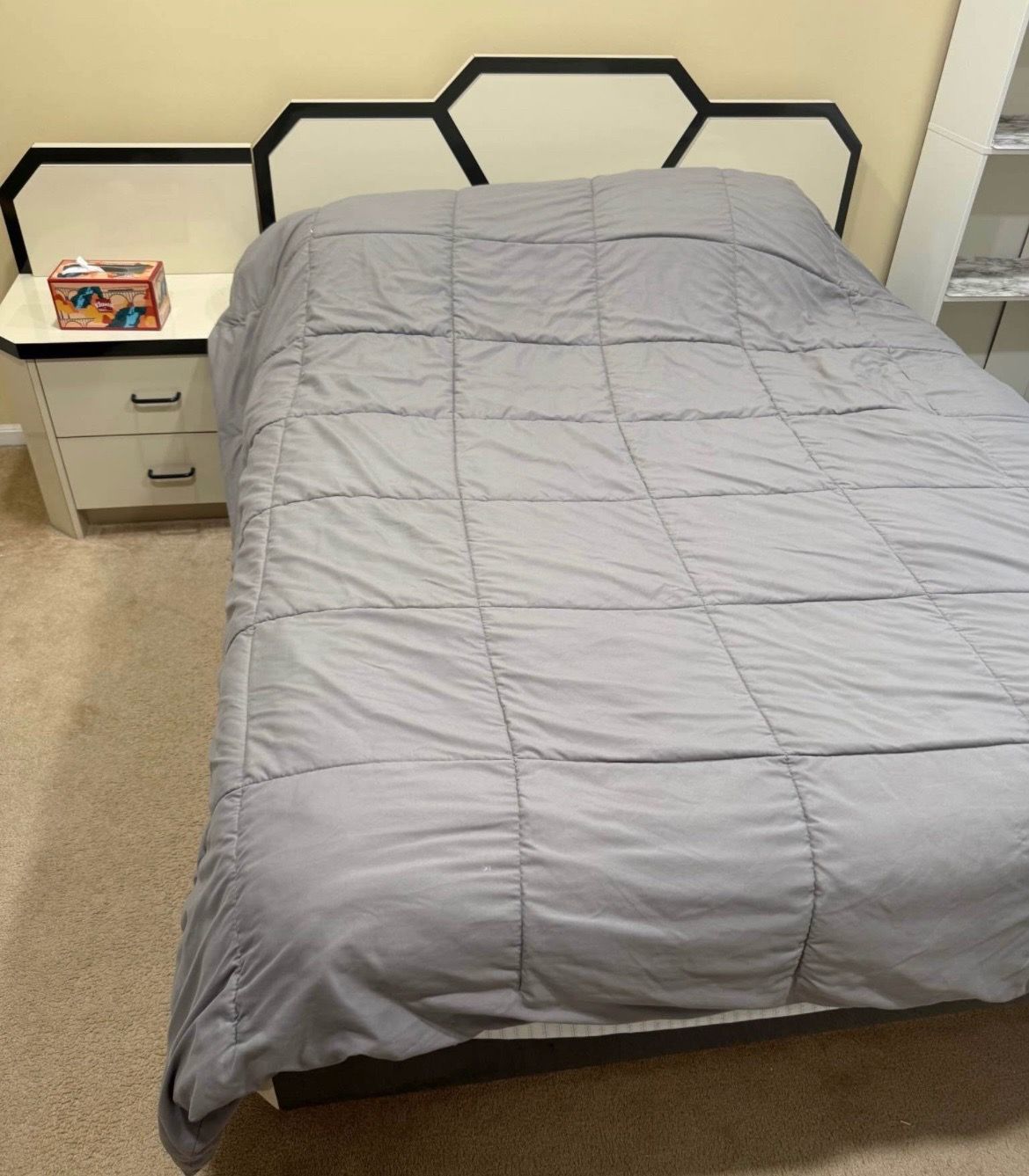 Bed room queen bed & cabinet and 5 drawers