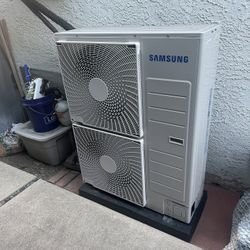 Samsung 36,000 BTU Mini Split – Complete System, Like New