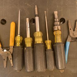 7 Pieces Klein tools 