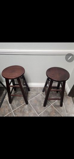 Set of 2 Wooden Bar Stools