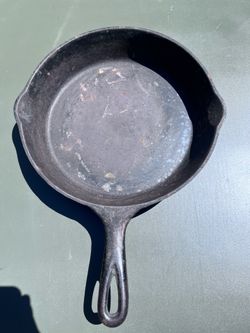 10.5” Wardway Cast Iron Skillet