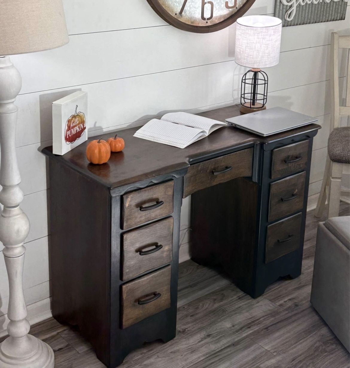 🖤 Luxe Rustic-Modern Writing Desk. Hand repaired/refinished 🖤