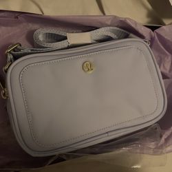 Lululemon Crossbody Camera Bag 2L