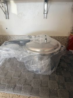 Aluminum Pressure Cooker 8QT