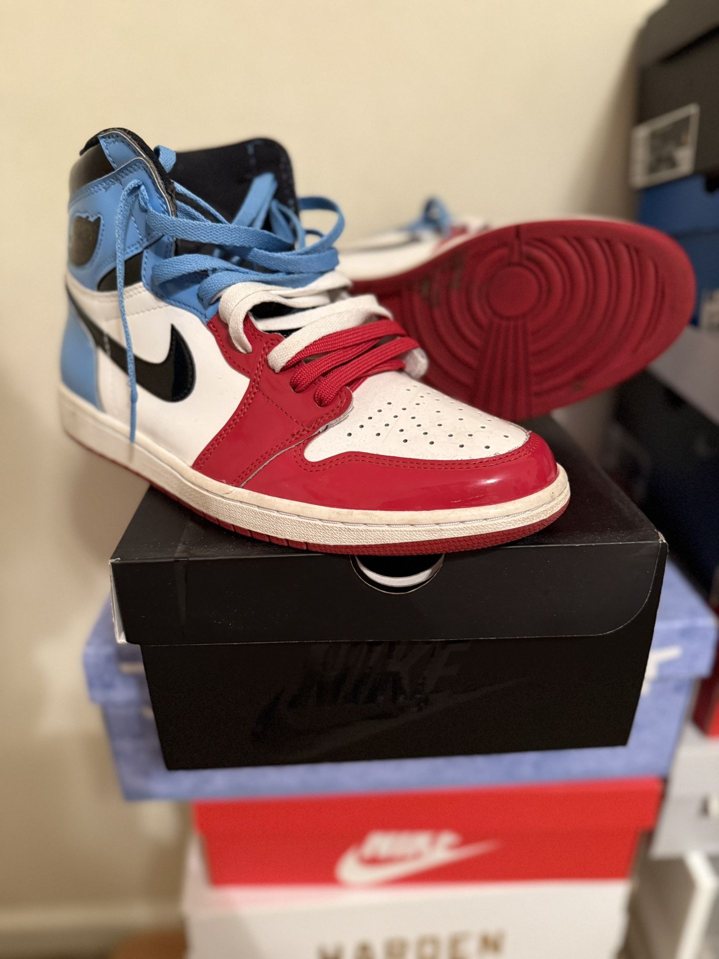 Air Jordan 1 Retro Fearless UNC Chicago