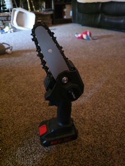 8.8 VOLT 4" inch Mini Chainsaw