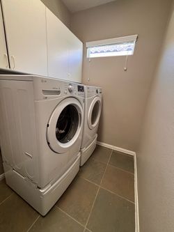 LG Gas Dryer / Washer