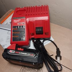 Milwaukee M18 Charger And Battery 1.5 AH 