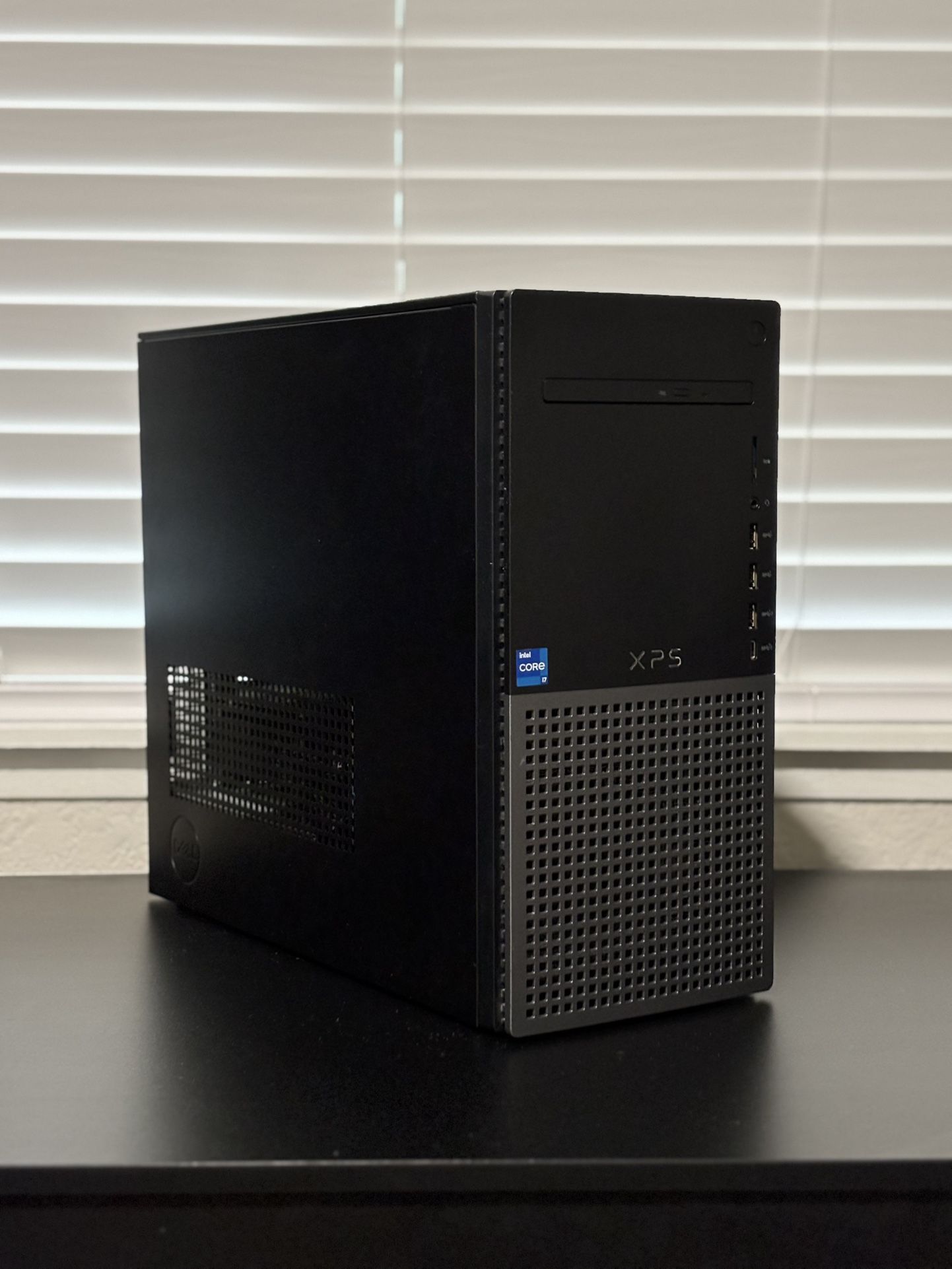 Dell XPS 8950 Gaming & Professional Desktop PC – i7 12700K RTX 3070 Ti