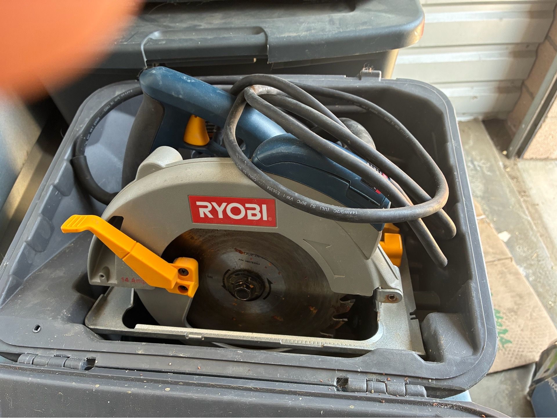 RYOBI corded saw