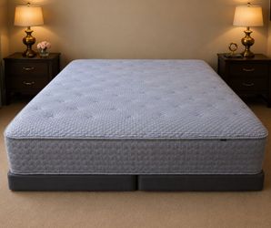 King Restonic Concord Plush 15" Mattress and Boxspring Set
