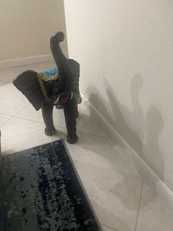 Elephant statue