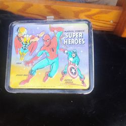 Vintage Metal Spiderman Punch Box With Thermos 