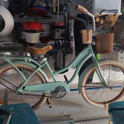 Huffy Vintage Style 24 Inch Bike