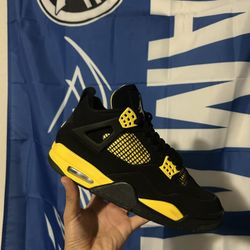 retro jordan 4 “thunder” 