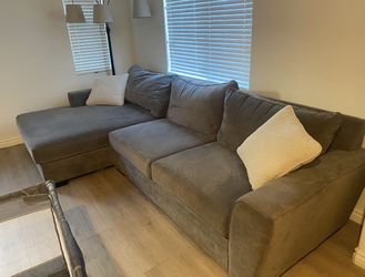 Delano 2 Piece sectional couch w left arm chaise