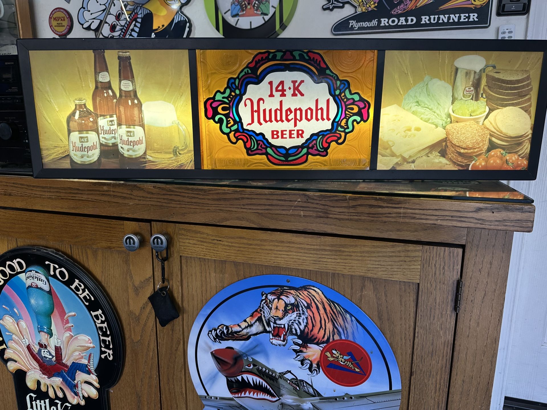 Hudephol Lighted Beer sign 36" x 9" with new LED tube lamp