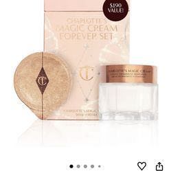 Charlotte Tilbury Magic Cream Face Moisturizer - Firming & Hydrating Face Cream to Create a Smoother-Looking Base for Makeup - Enriched with Vitamins 