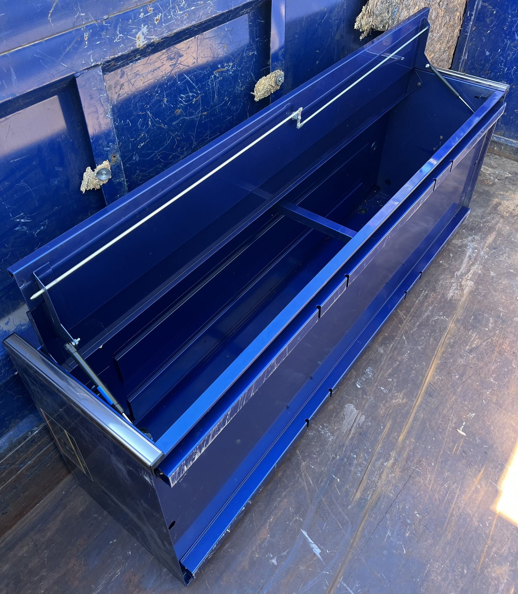 Snap-on 84” Top Chest – Like New – Deep Blue Finish