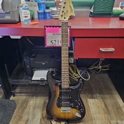 96091 Fender Stratocaster 6-String Sunburst Electric Guitar 582222