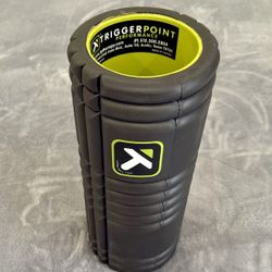 TriggerPoint Grid 1.0 Foam Roller Exercise 