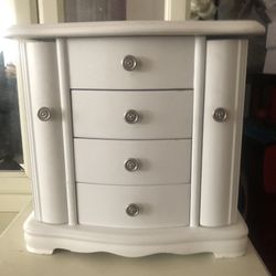 jewelry Chest 