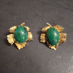 Clip On Earrings Vintage Goldtone Leaf Design With Oval Polished Green Cabochon Stones