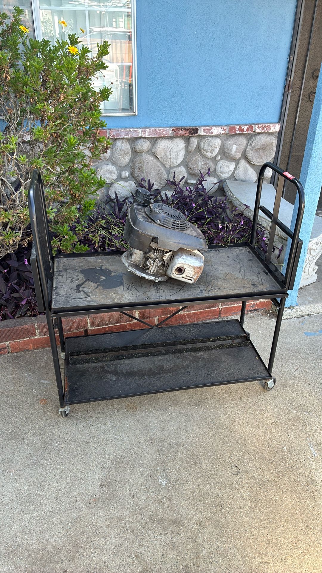 Rolling cart