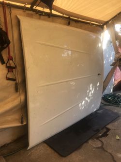 Tapa Para Ram 1500 Fibra De Vidrio Con LLave