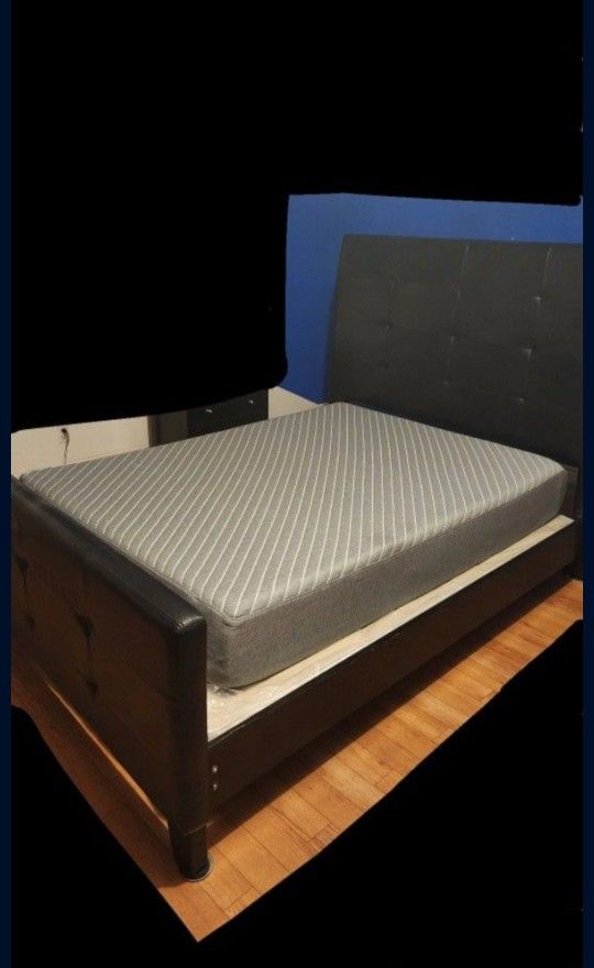 Queen Size Bed Frame Has To Go ASAP