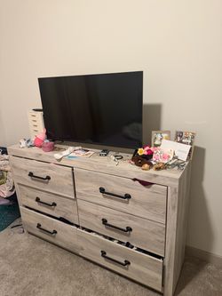 DRESSER NEEDS TO BE GONE TODAY