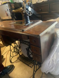 Singer Sewing Machine