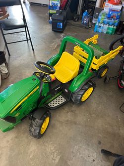 John Deere Peg Perego Power-wheel tractor and trailer.