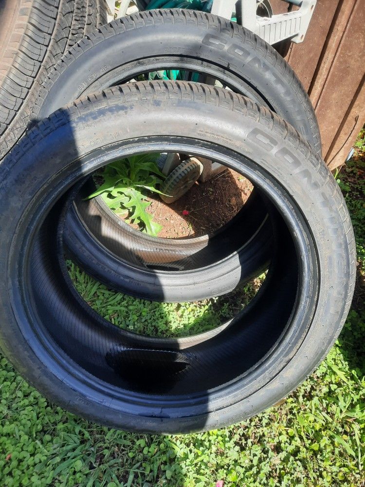 2 Continental Extreme Contact 235/45zr18s