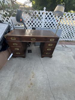 Hekman  Mahogany & Leather Campaign Style Desk