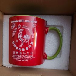 Sriracha Sauce Red And Green Ceramic oversize Mug 20oz Mad Engine 🔥 🔥 🔥