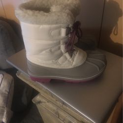Snow Boots New Kids Size  1