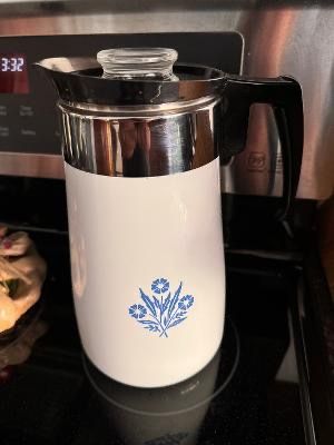 1964 COFFEE PERCOLATOR 9 CUP - NEVER USED MINT CONDITION