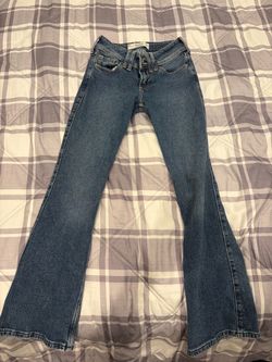 Hollister Womens 23 Low-Rise Boot Jeans