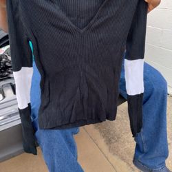 Ney York & Company Sweater 