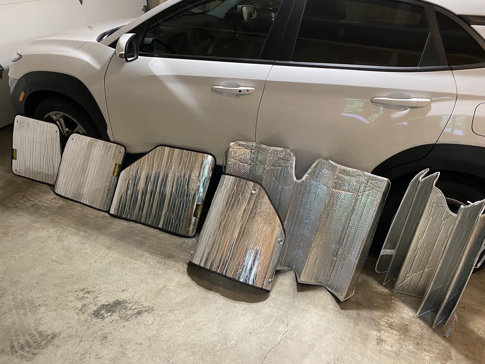 6 Sun Shades / Windshield Visors
